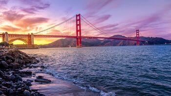 Picture of Golden Gate Bridge in the Bay Area